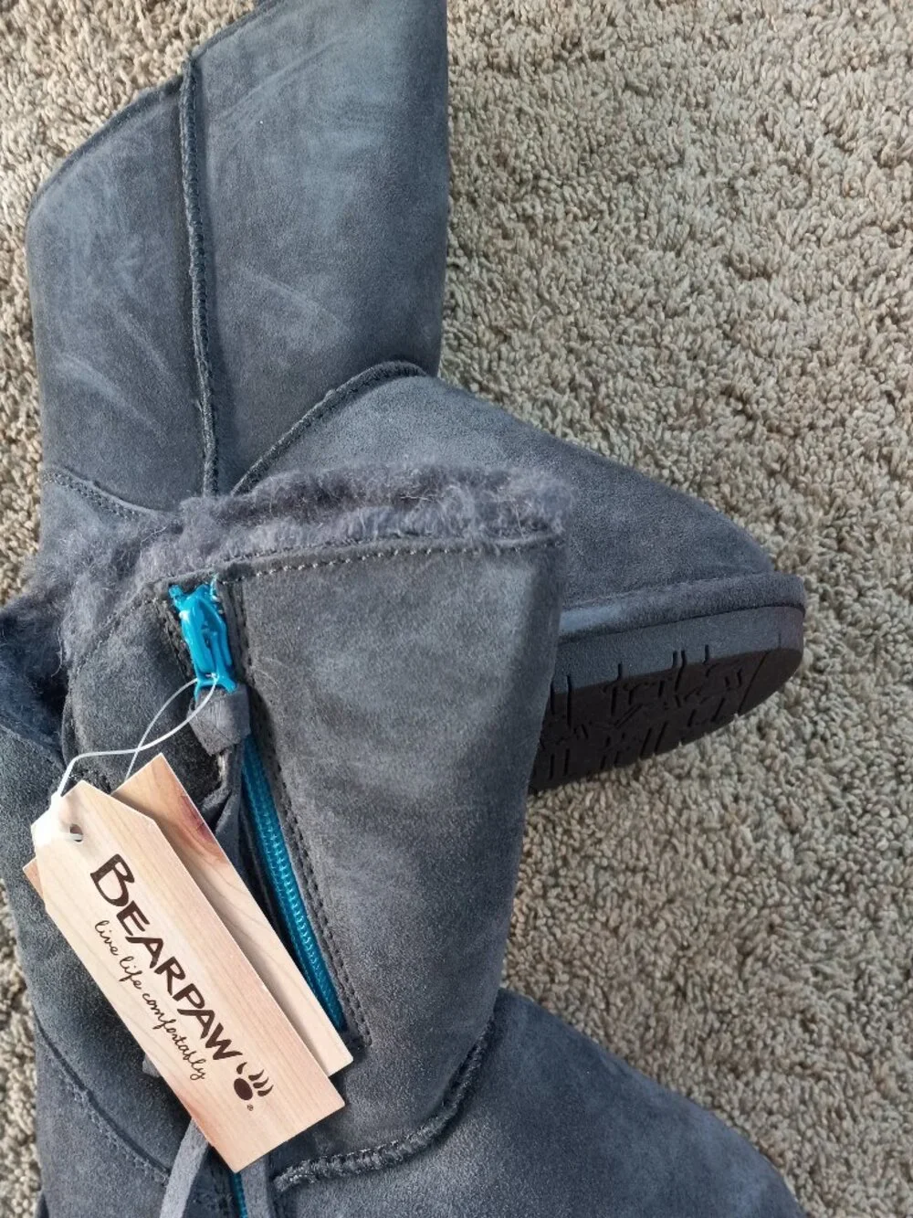 BEARPAW Girl's Mimi Snow Boot, Charcoal, Junior 4 M US Big Kid